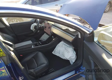 2018 Tesla Model 3 Long Range/Mid Range из США, поврежденный, VIN 5YJ3E1EAXJF102379